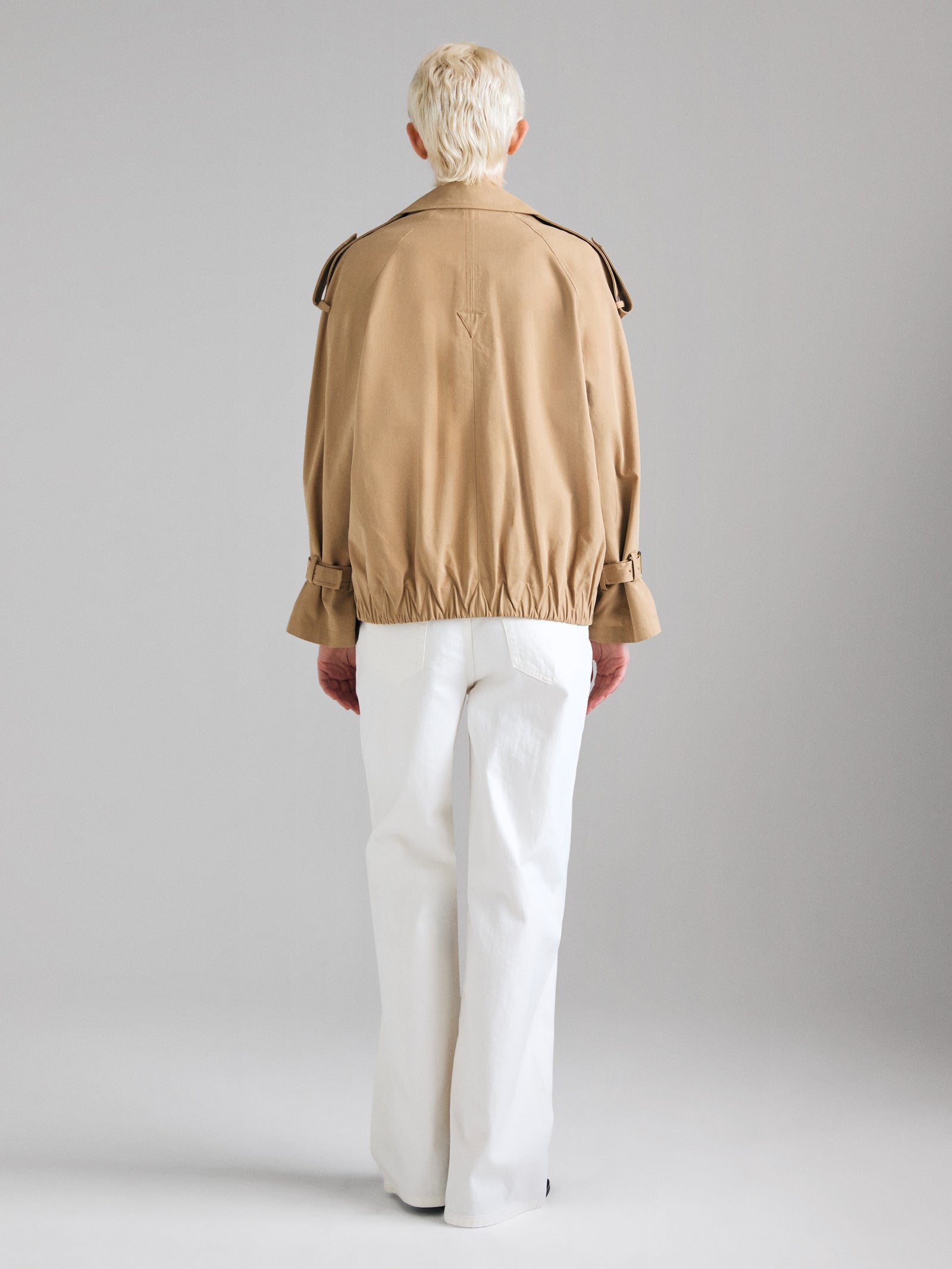 Trench curto over fit - ucb_image_B
