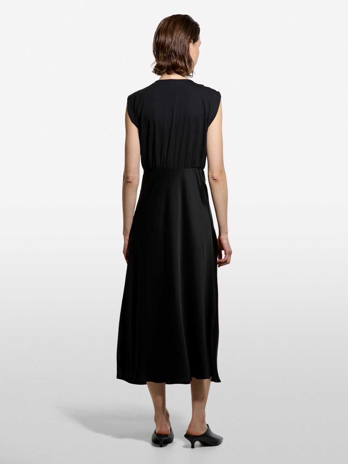 Vestido longuette preto - ucb_image_B