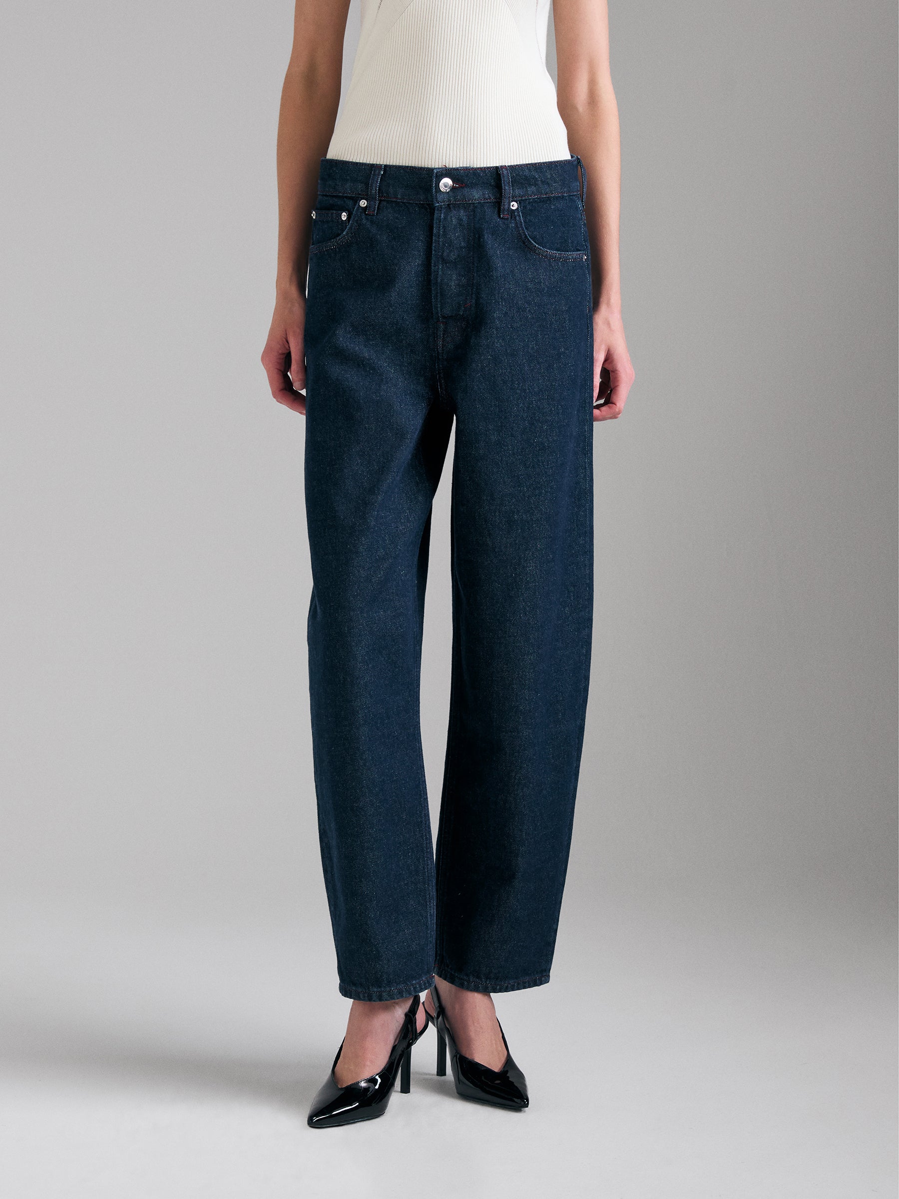 Jeans barrel fit - ucb_image_FY