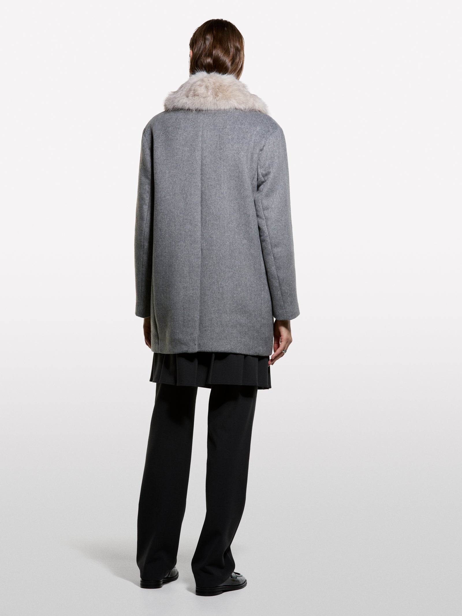 Sobretudo midi com gola em contraste - ucb_image_B