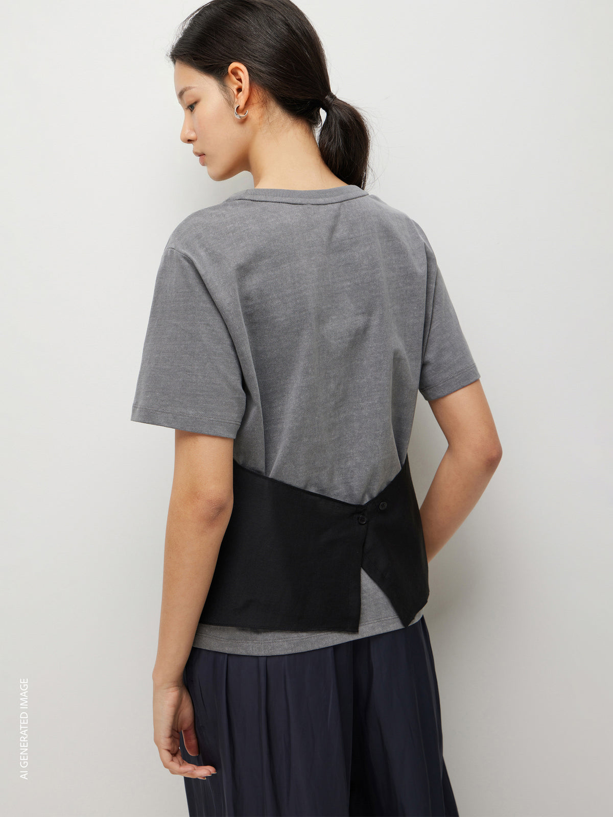 T-shirt com top em contraste - ucb_image_FY
