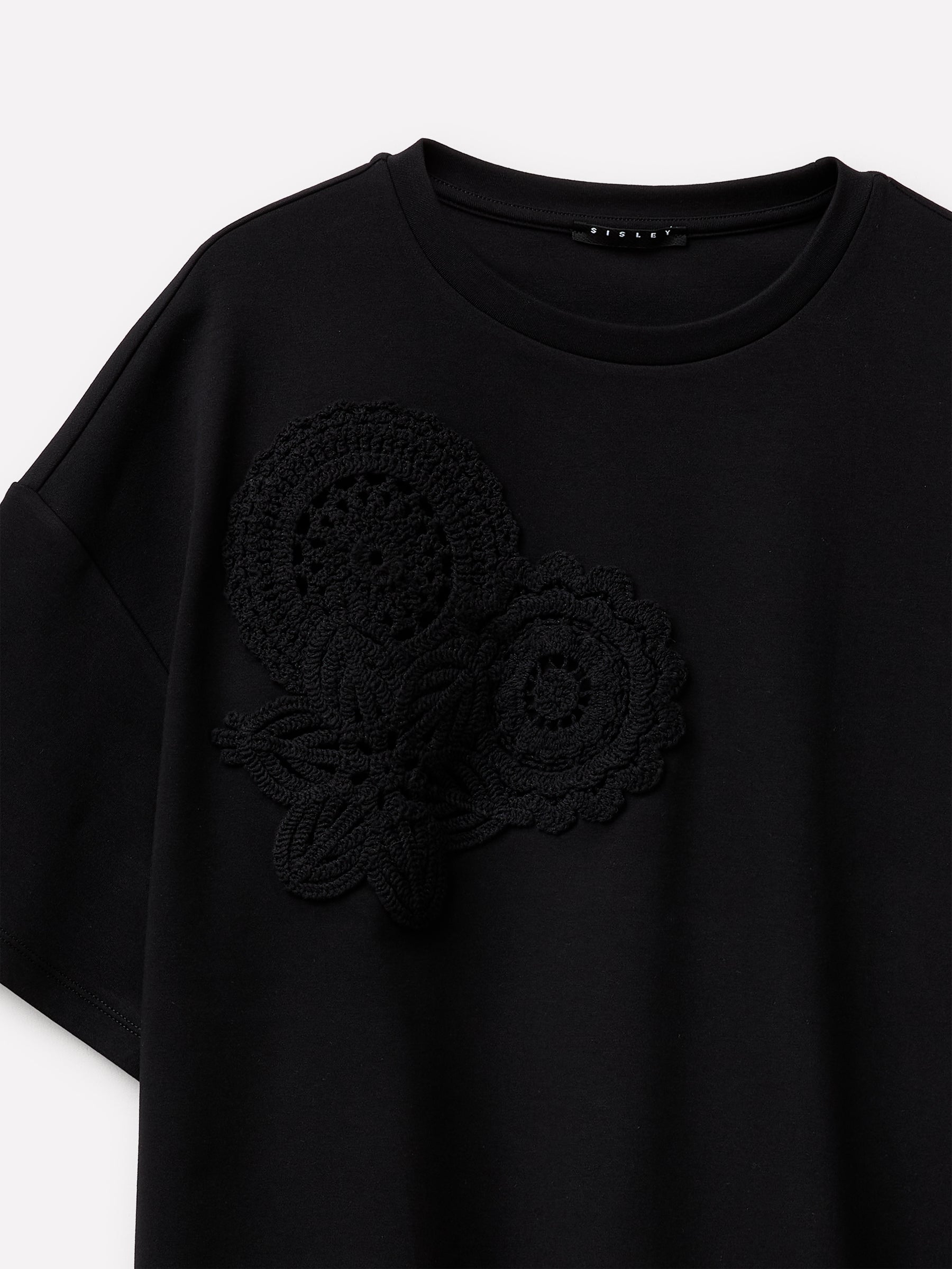 T-shirt com bordado crochê - ucb_image_DS1