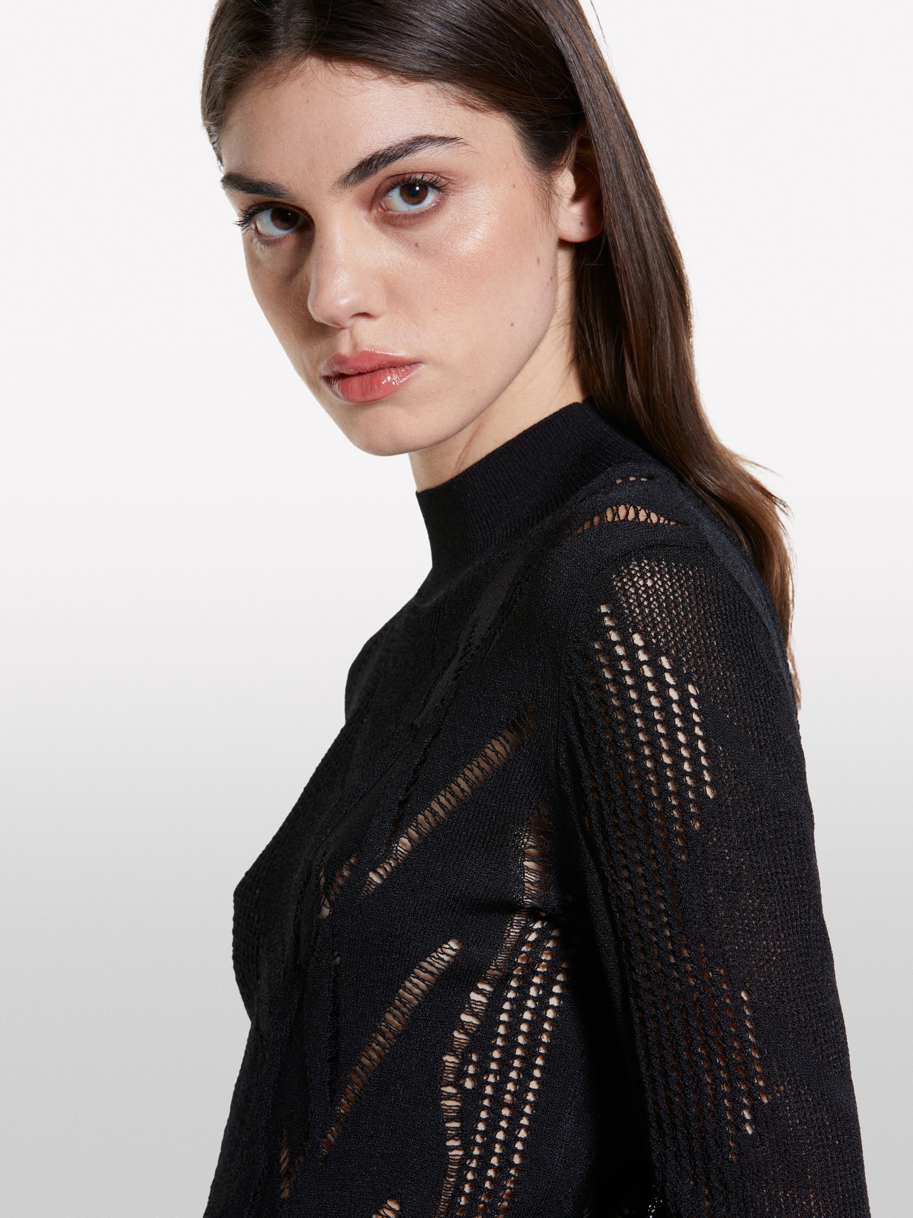 Camisola perfurada - ucb_image_FY