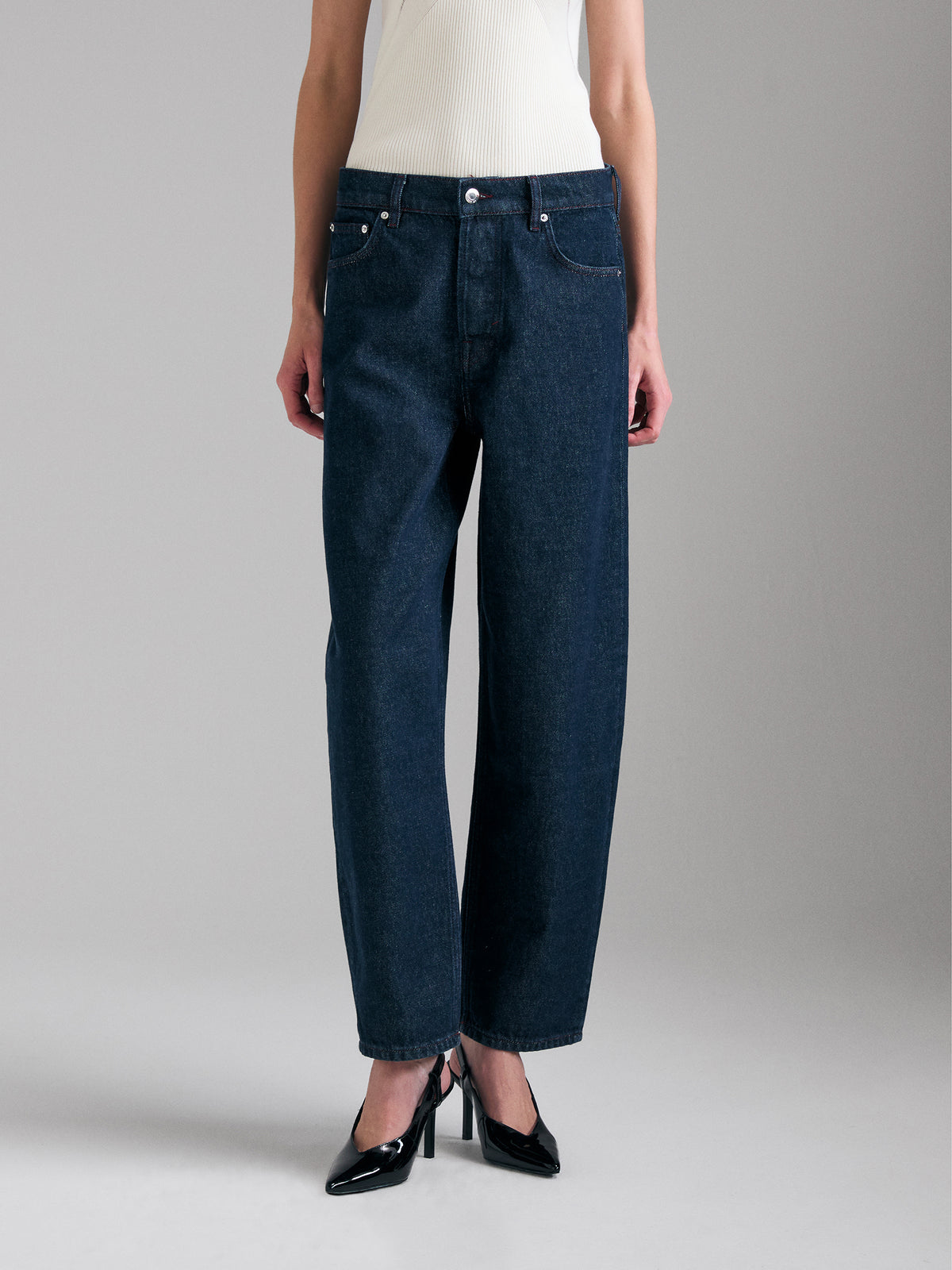 Jeans barrel fit - ucb_image_FY