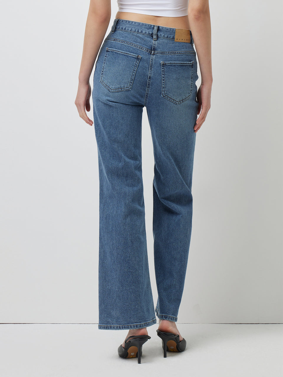 Jeans de cintura subida - ucb_image_B