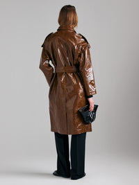 Trench envernizado - ucb_image_B