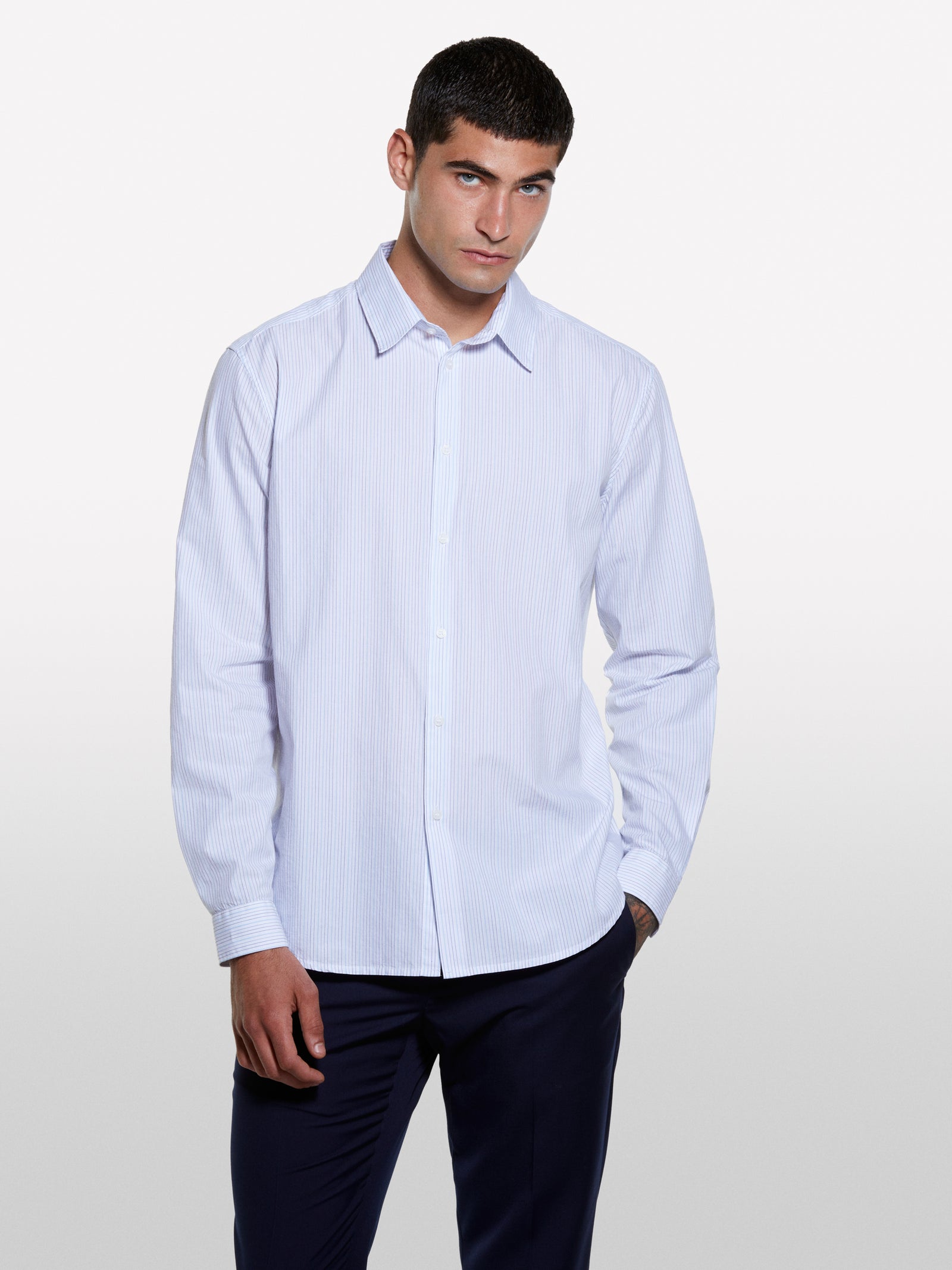 White yarn dyed shirt 