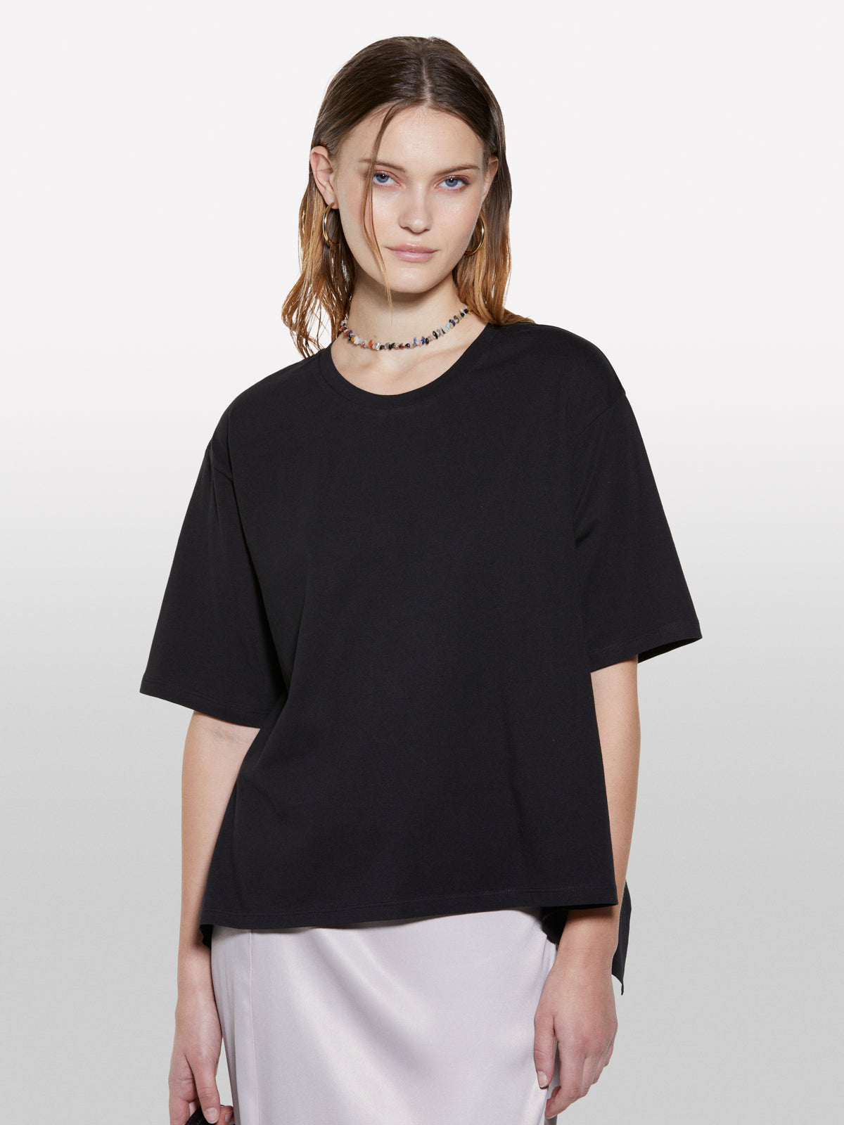 Black t-shirt with opening on the back