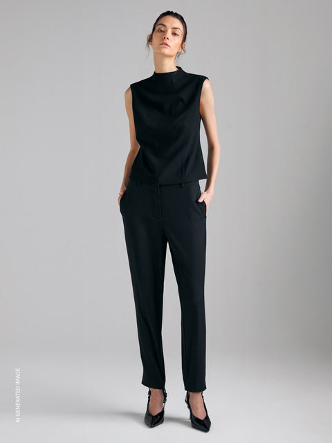 Calças slim fit com tira para os pés - ucb_image_F