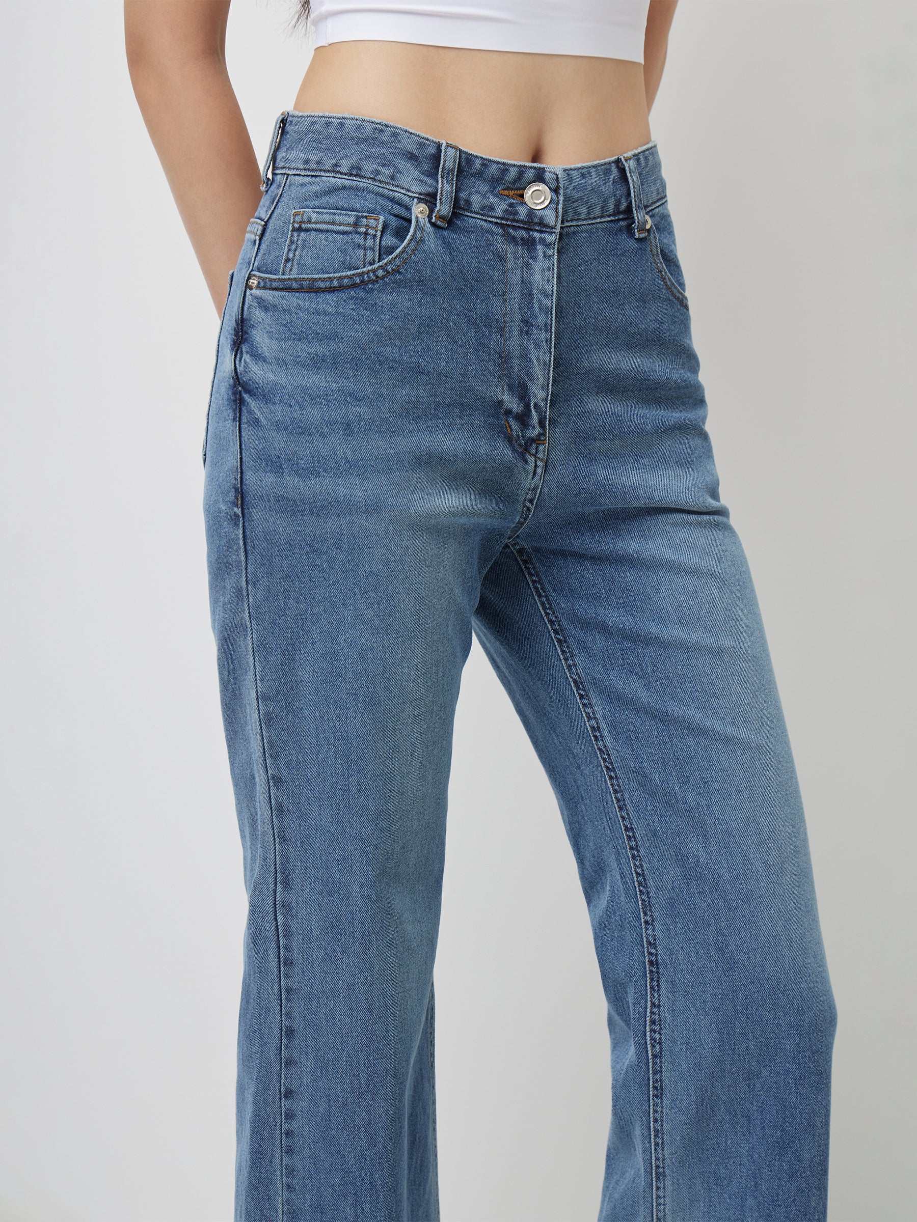 Jeans de cintura subida - ucb_image_FY