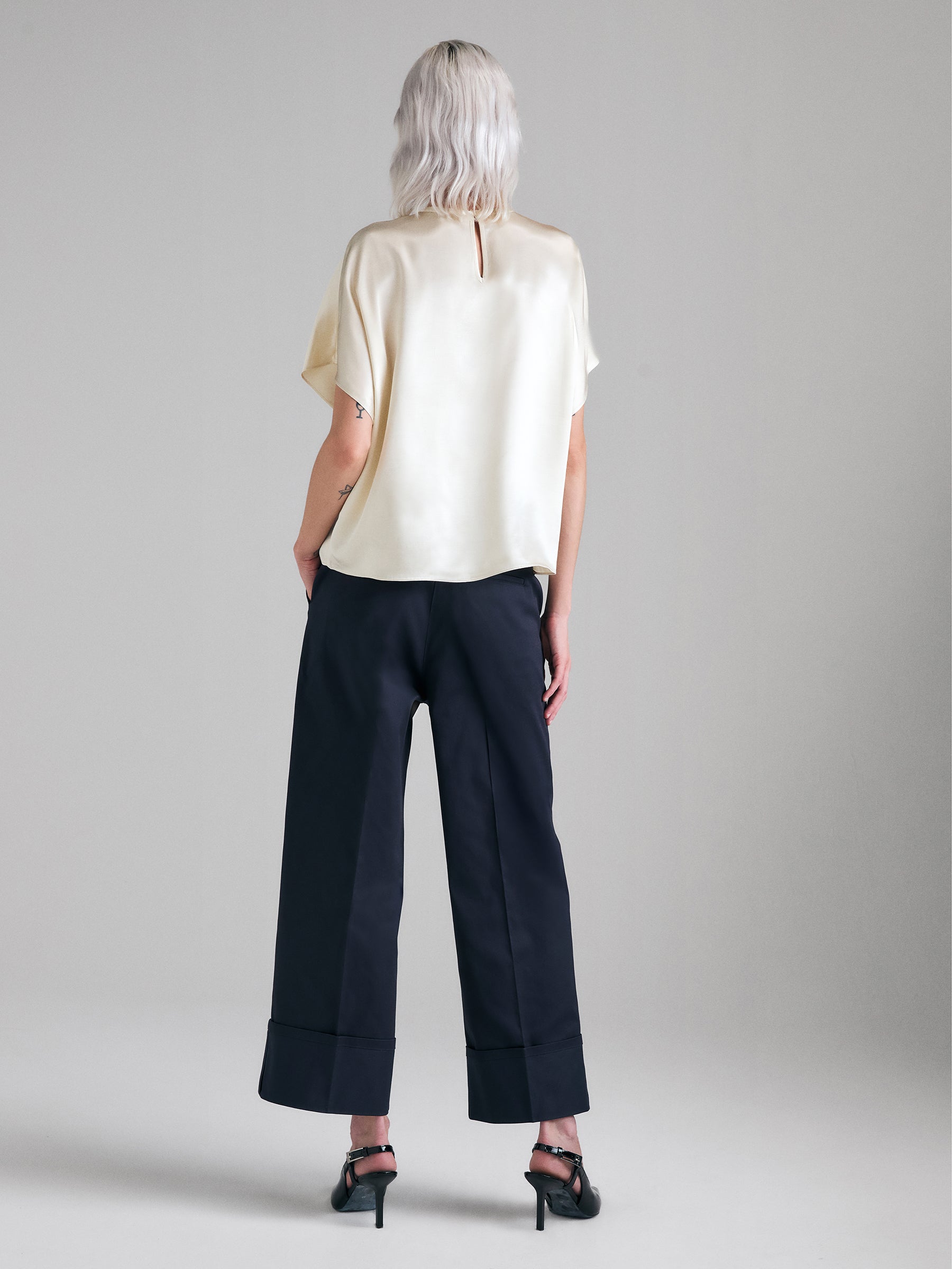 Blusa de modelagem solta - ucb_image_B
