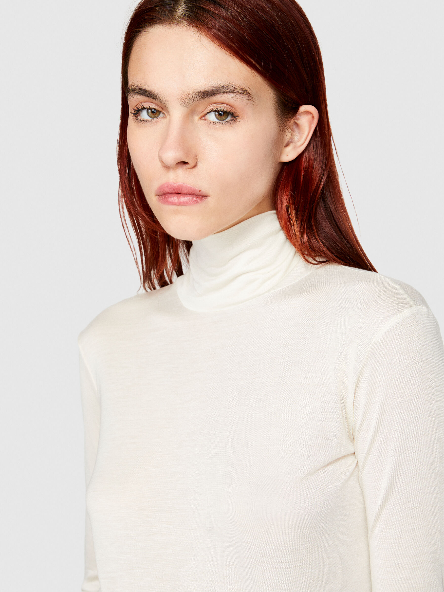 T shirt con collo alto shop