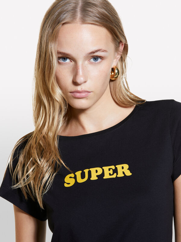 T-shirt nera 100% cotone bio con stampa lettering - t-shirt a manica corta da donna | Sisley