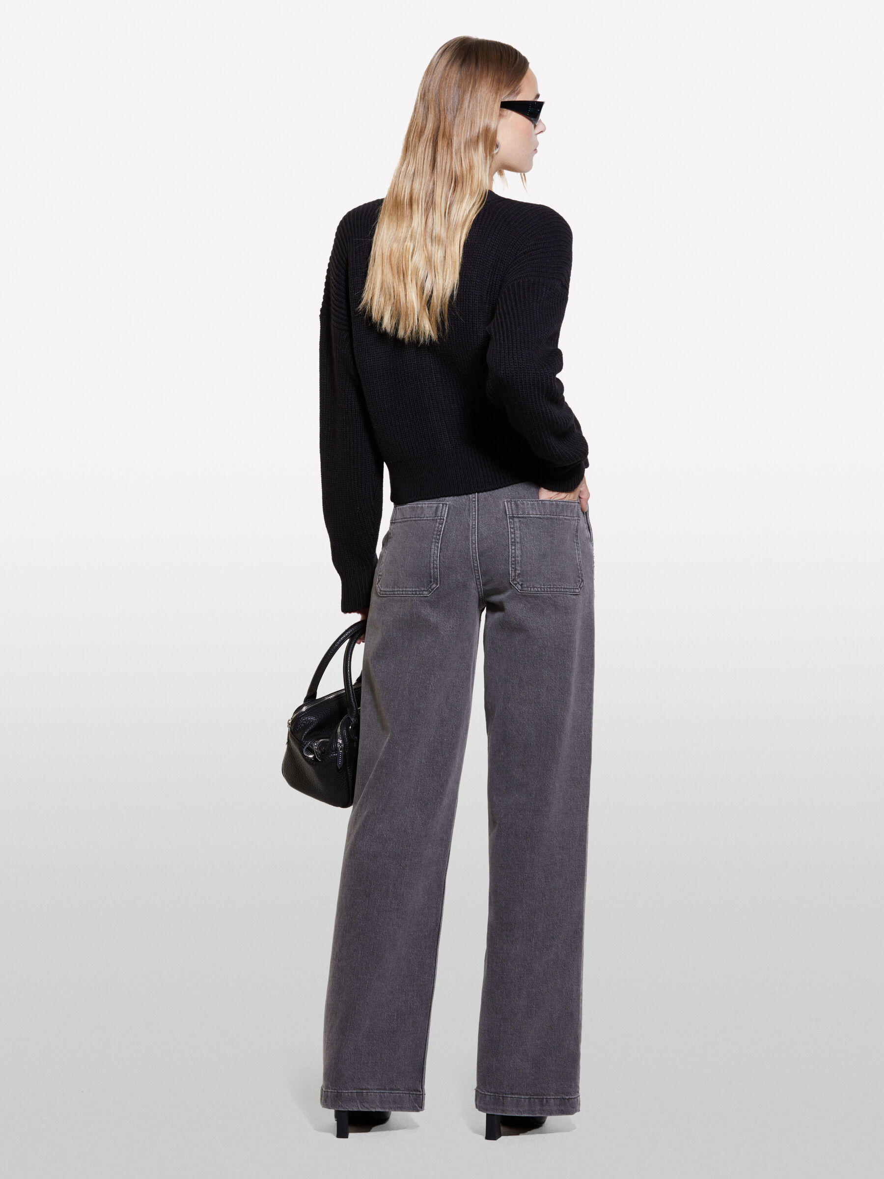 Outfit jeans grigio scuro sales