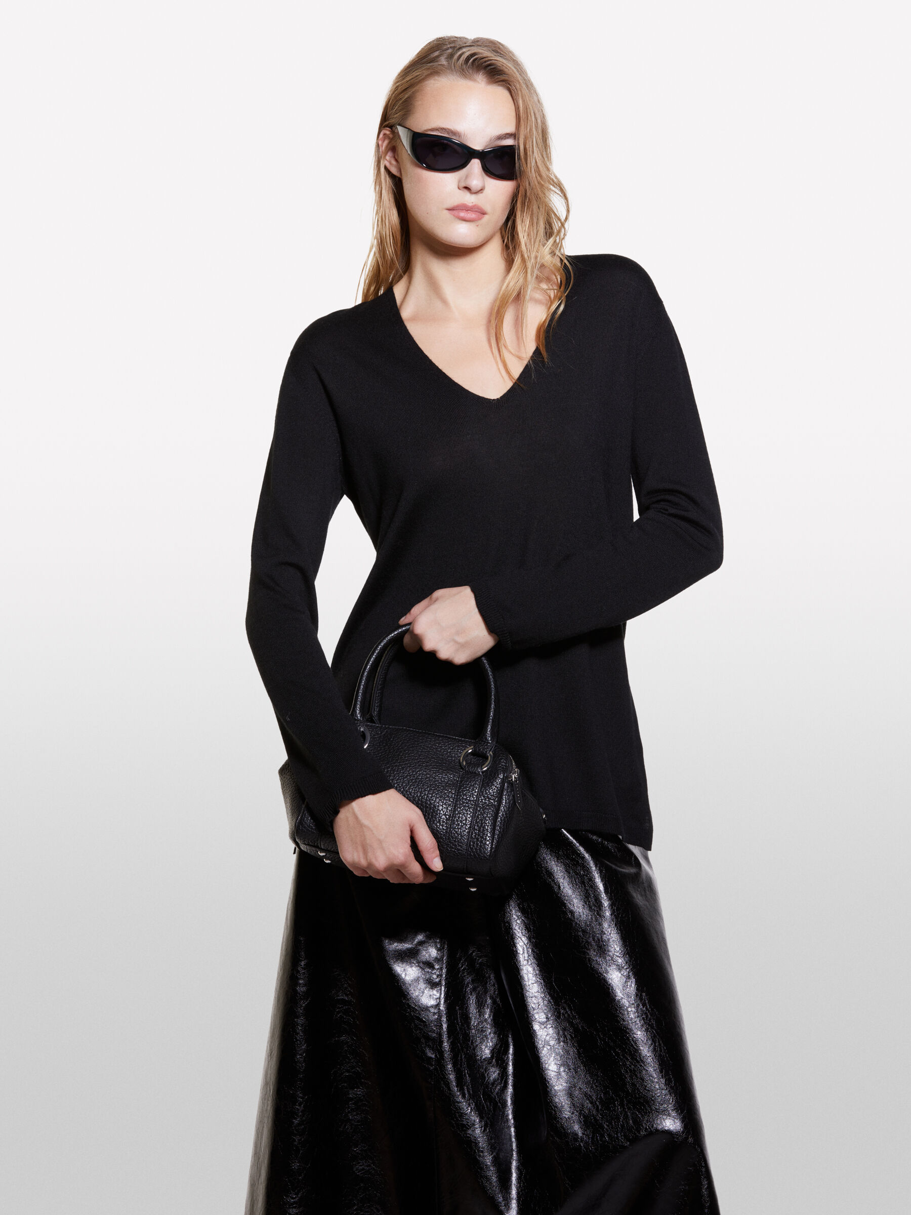 Maglie Scollo a V Donna eleganti e casual Sisley
