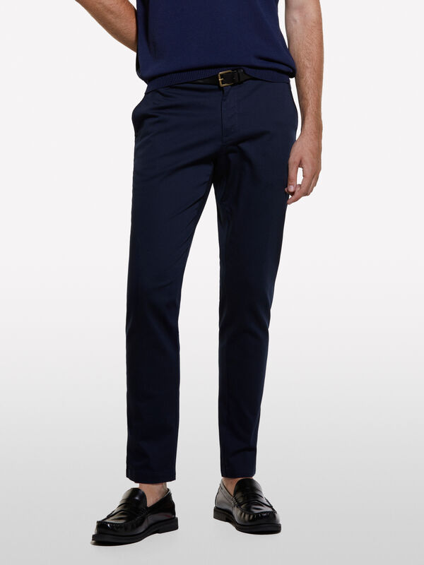 Pantaloni chino slim fit blu scuro - pantaloni slim da uomo | Sisley