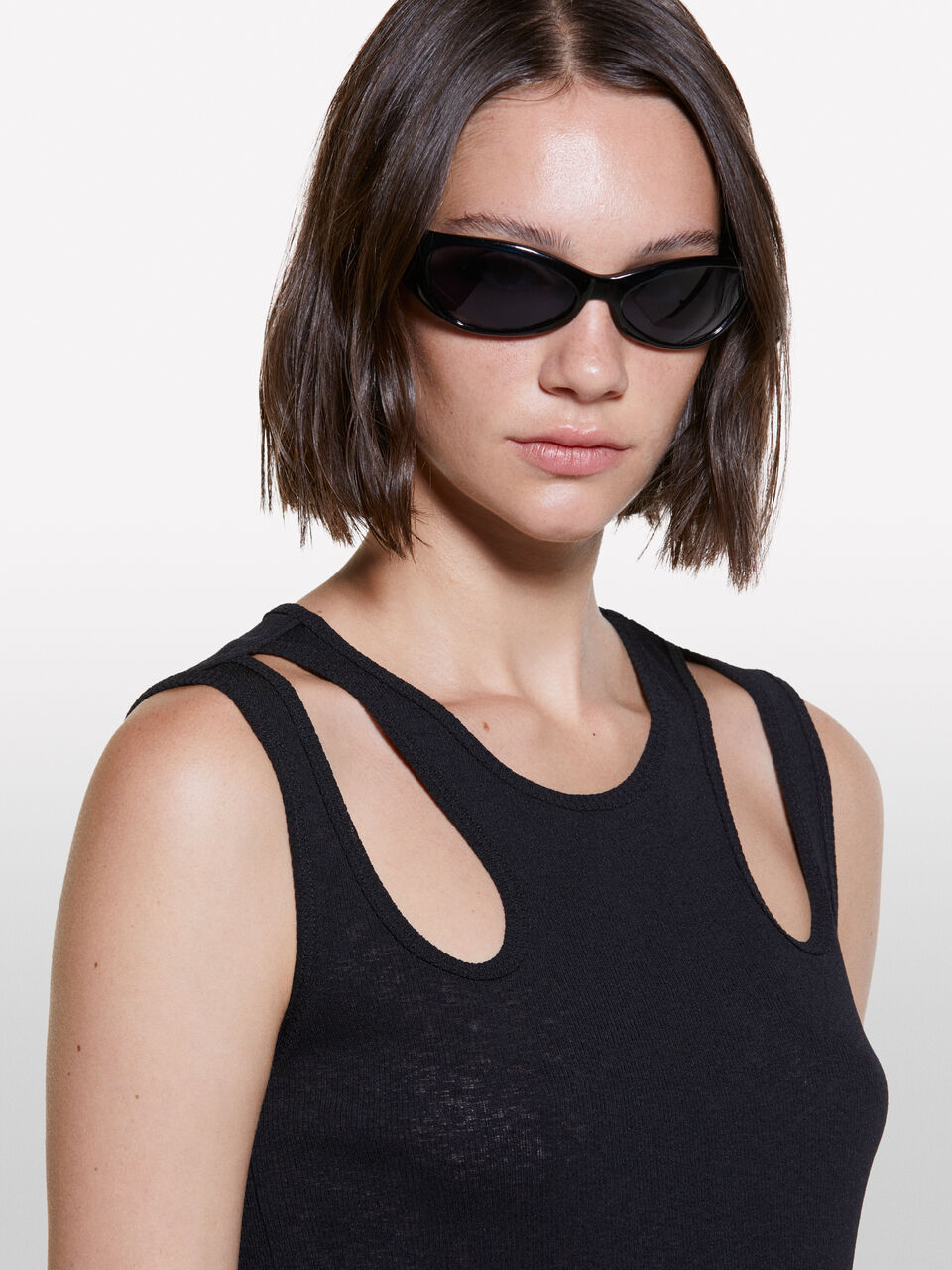 TOP Donna image number null