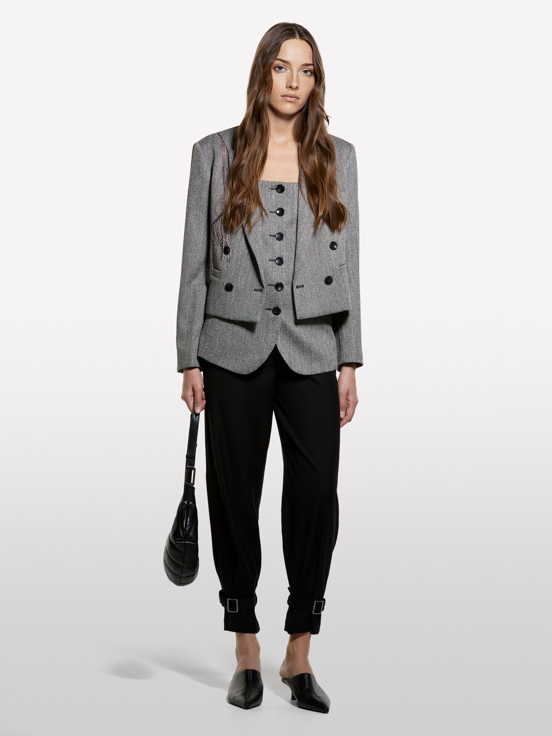 TOP Donna image number null