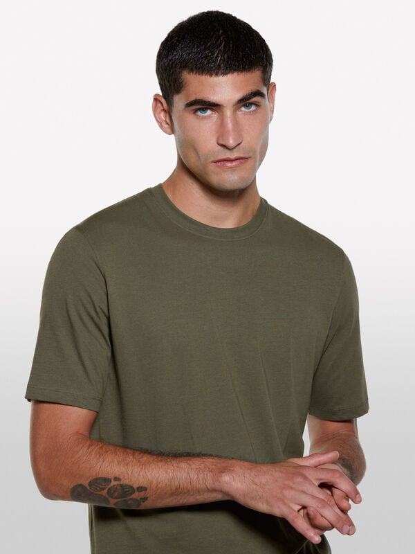 T-shirt a maniche corte regular fit verde oliva T-shirt a maniche corte regular fit verde oliva - t-shirt a manica corta da uomo | Sisley