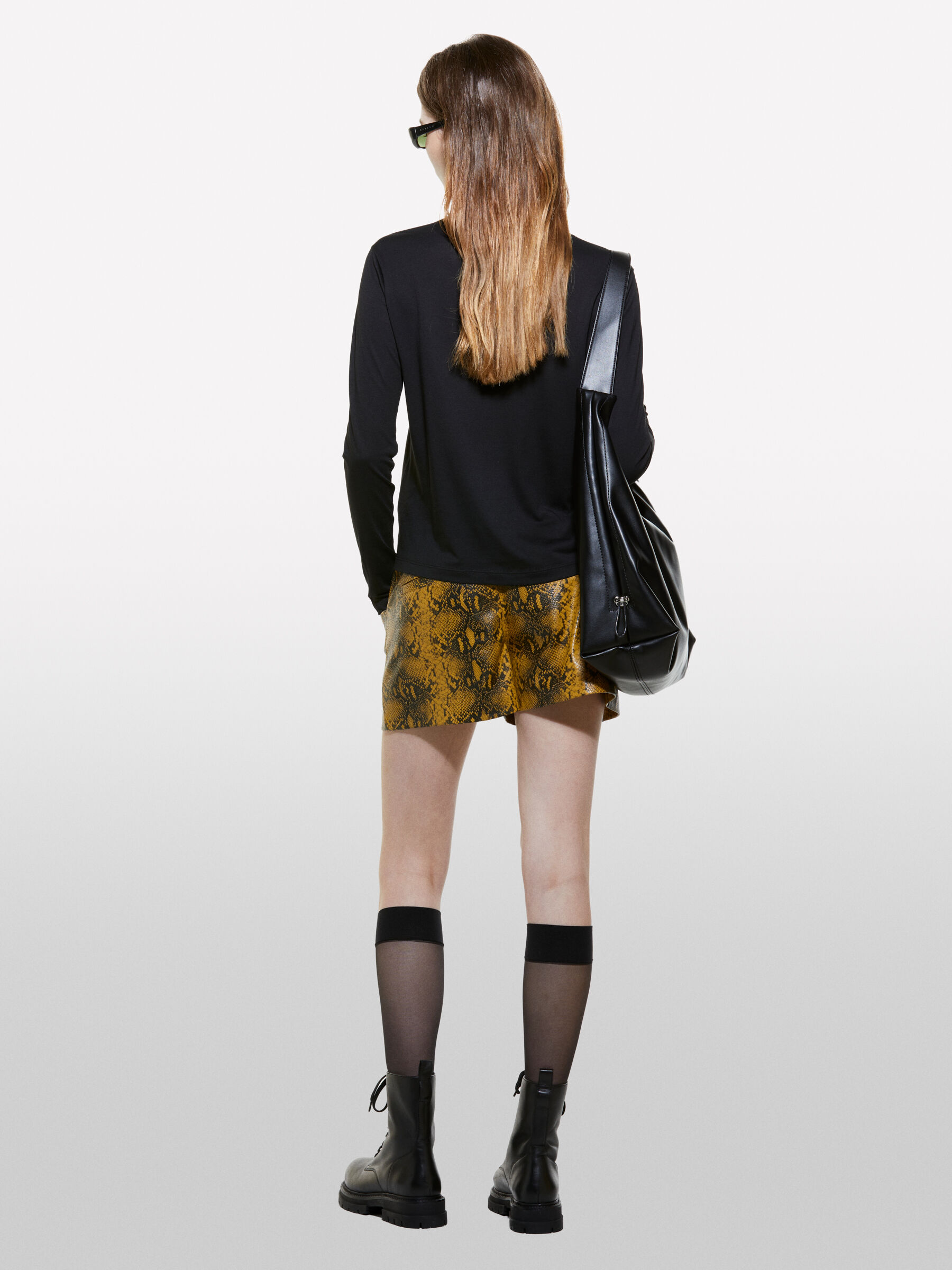 T shirt girocollo nera a maniche lunghe Nero Sisley