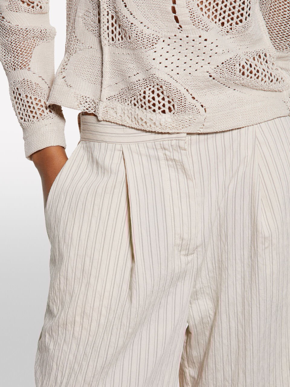 BERMUDA Donna image number null