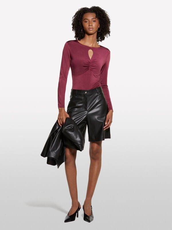 Bermuda neri in tessuto spalmato - pantaloni shorts da donna | Sisley