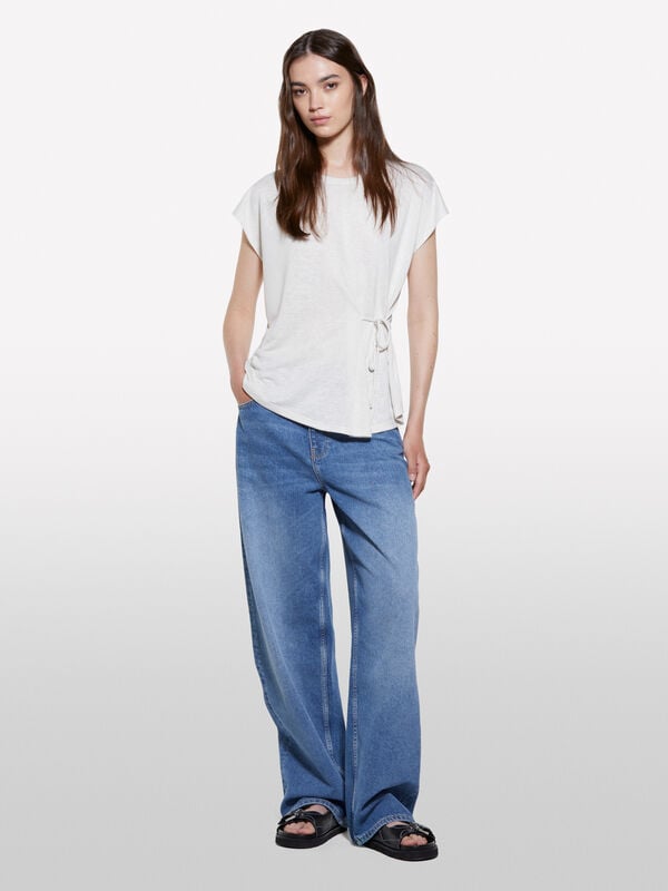 T-shirt bianca con laccetti T-shirt bianca con laccetti - t-shirt a manica corta da donna | Sisley