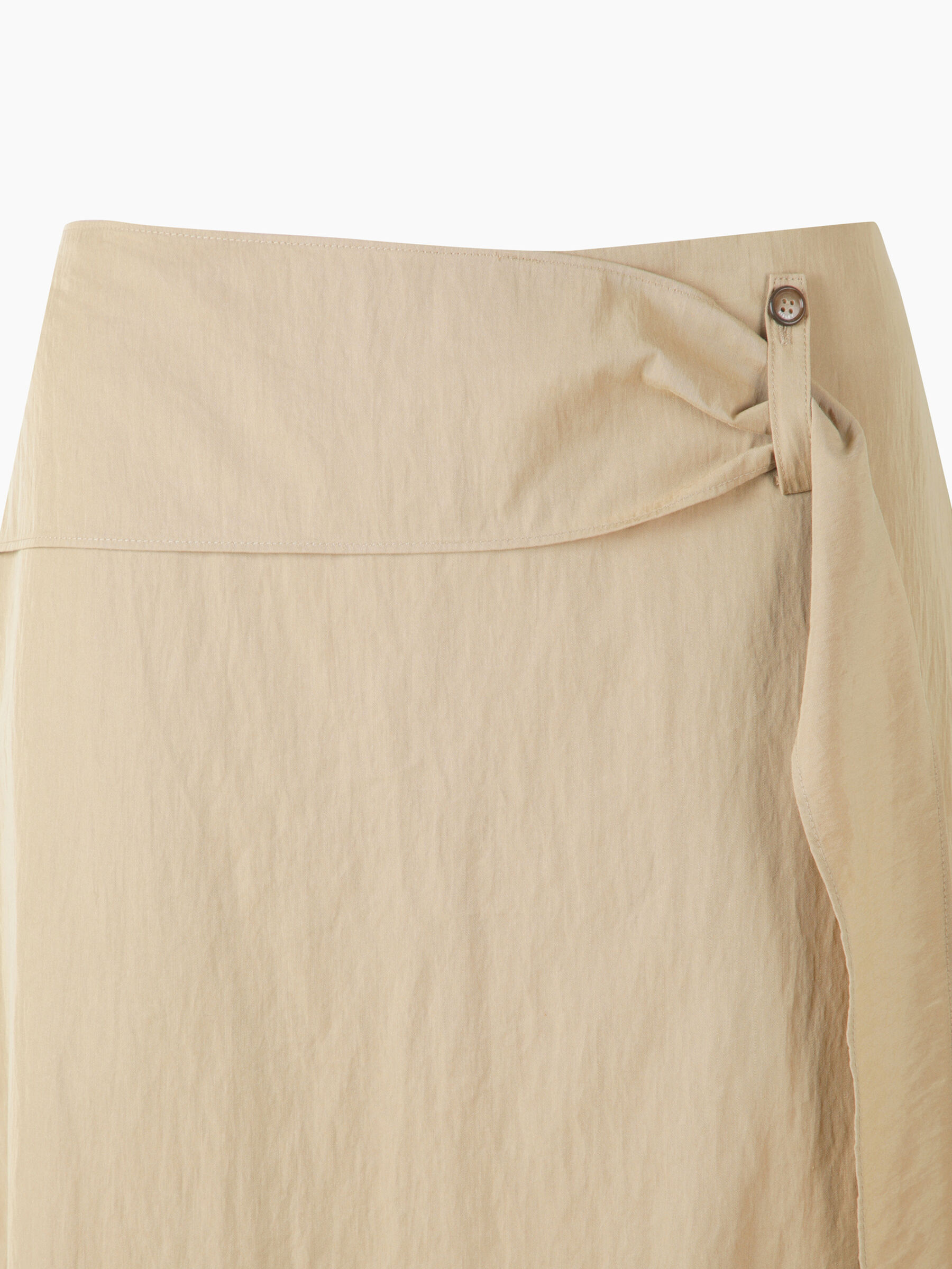 GONNA Donna image number null