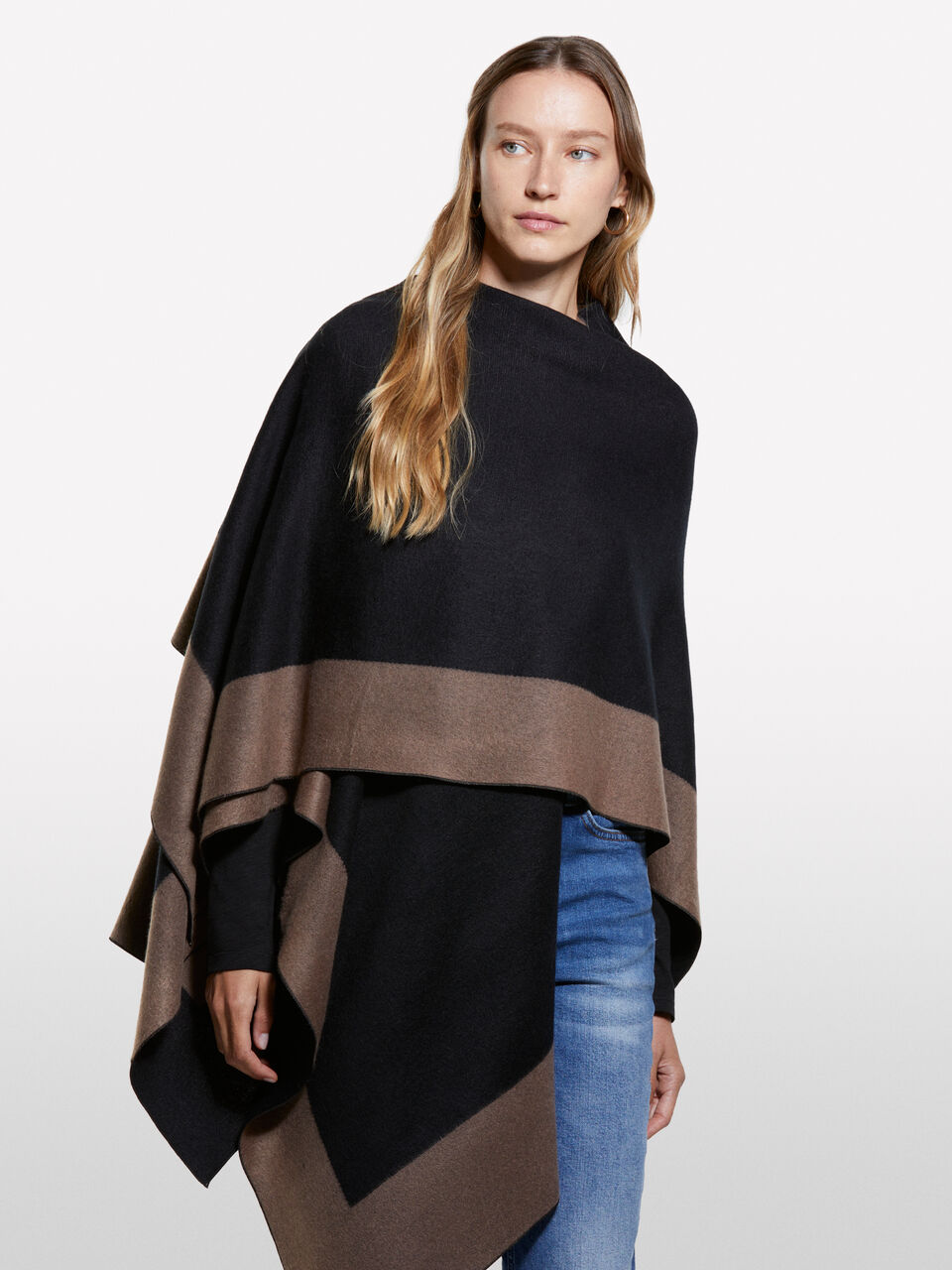 MANTELLA Donna image number null