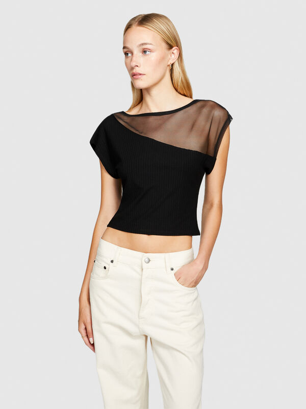 T-shirt cropped con tulle