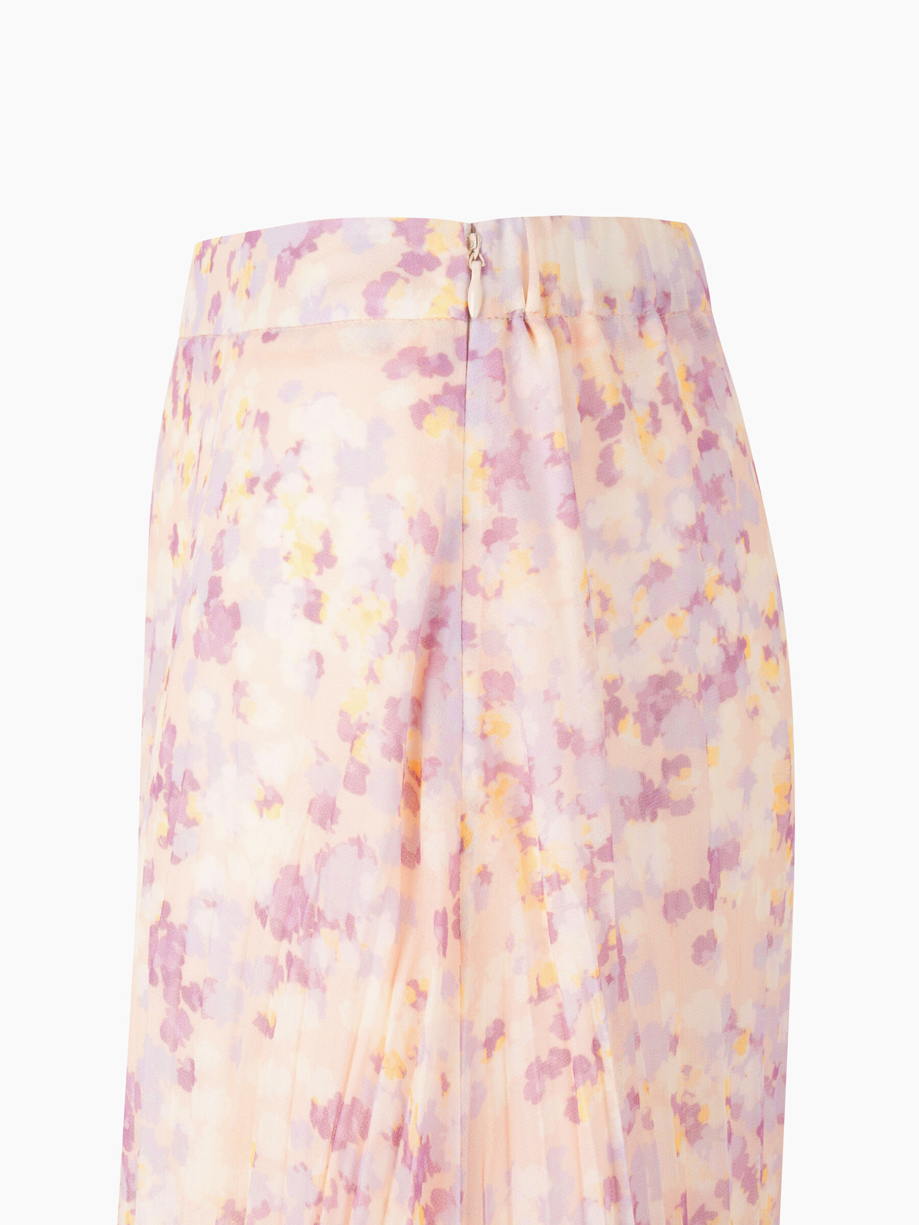 GONNA Donna image number null