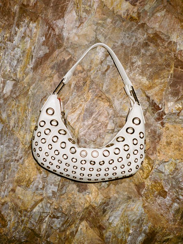Borsa bianco panna con occhielli - borse a tracolla e a spalla da donna | Sisley