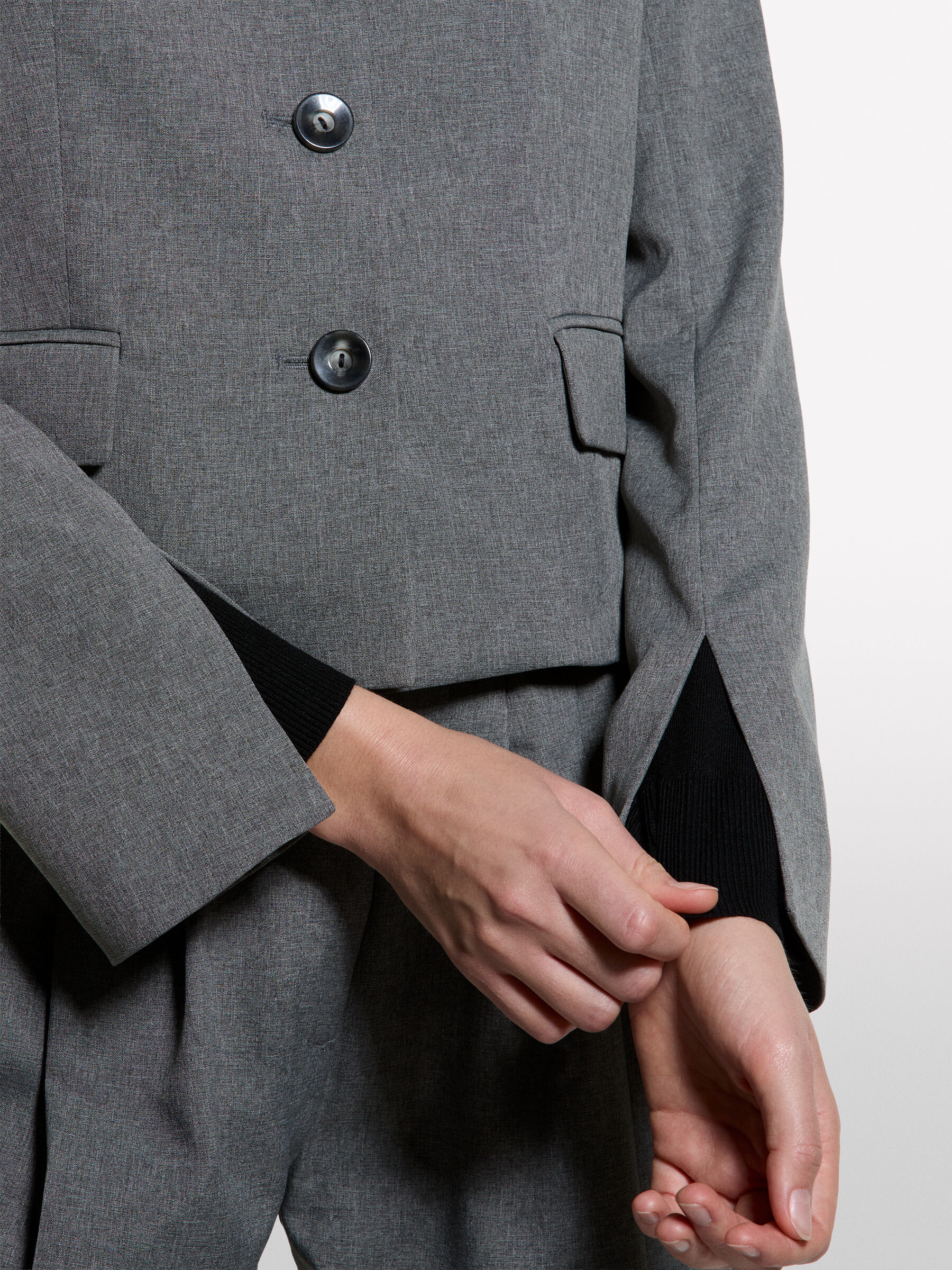 GIACCA Donna image number null