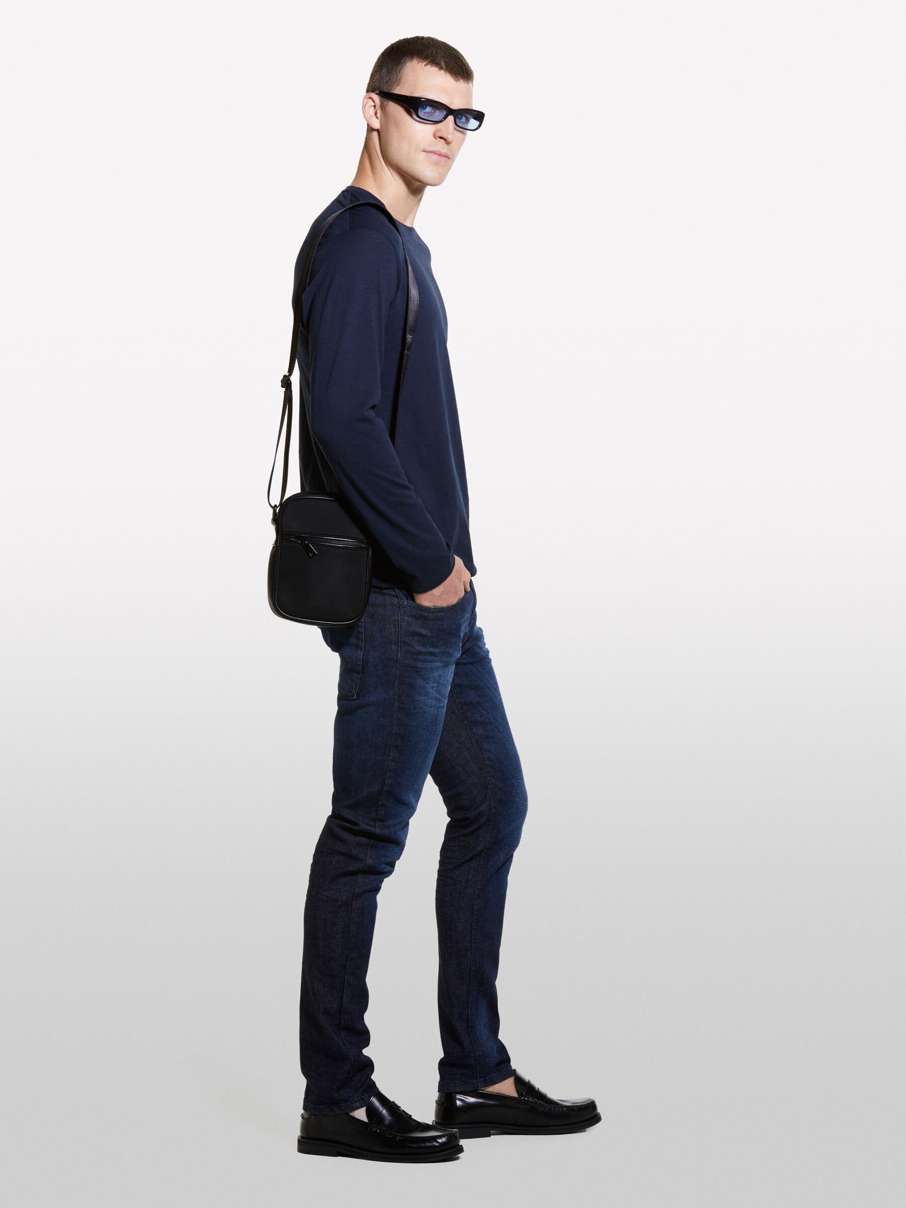 T-SHIRT M/L Uomo image number null