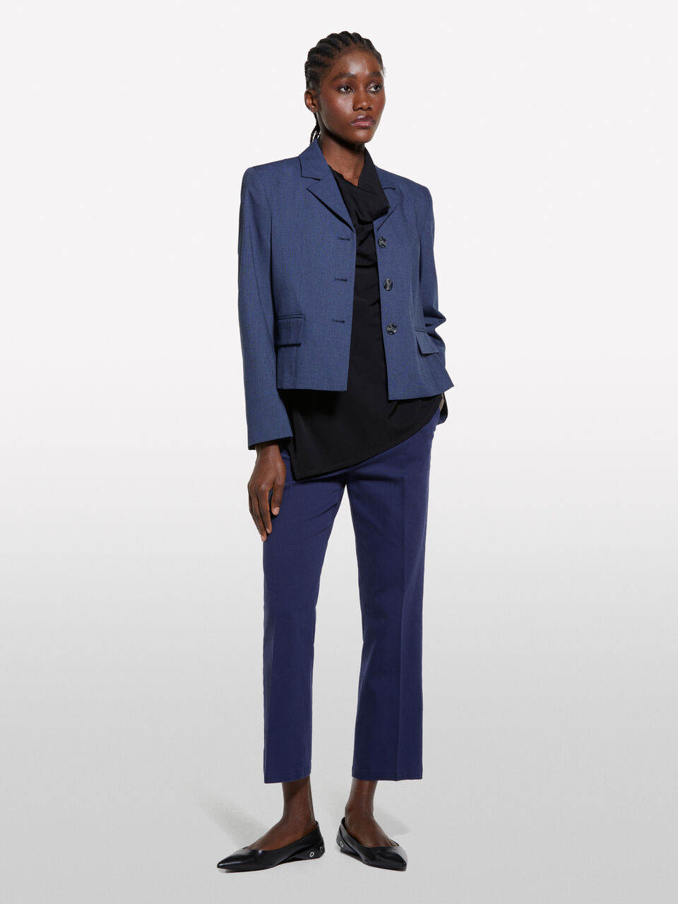 TOP Donna image number null