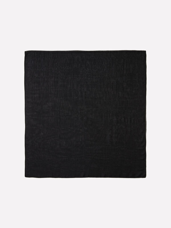 Sciarpa nera in misto seta - sciarpe e foulard da donna | Sisley