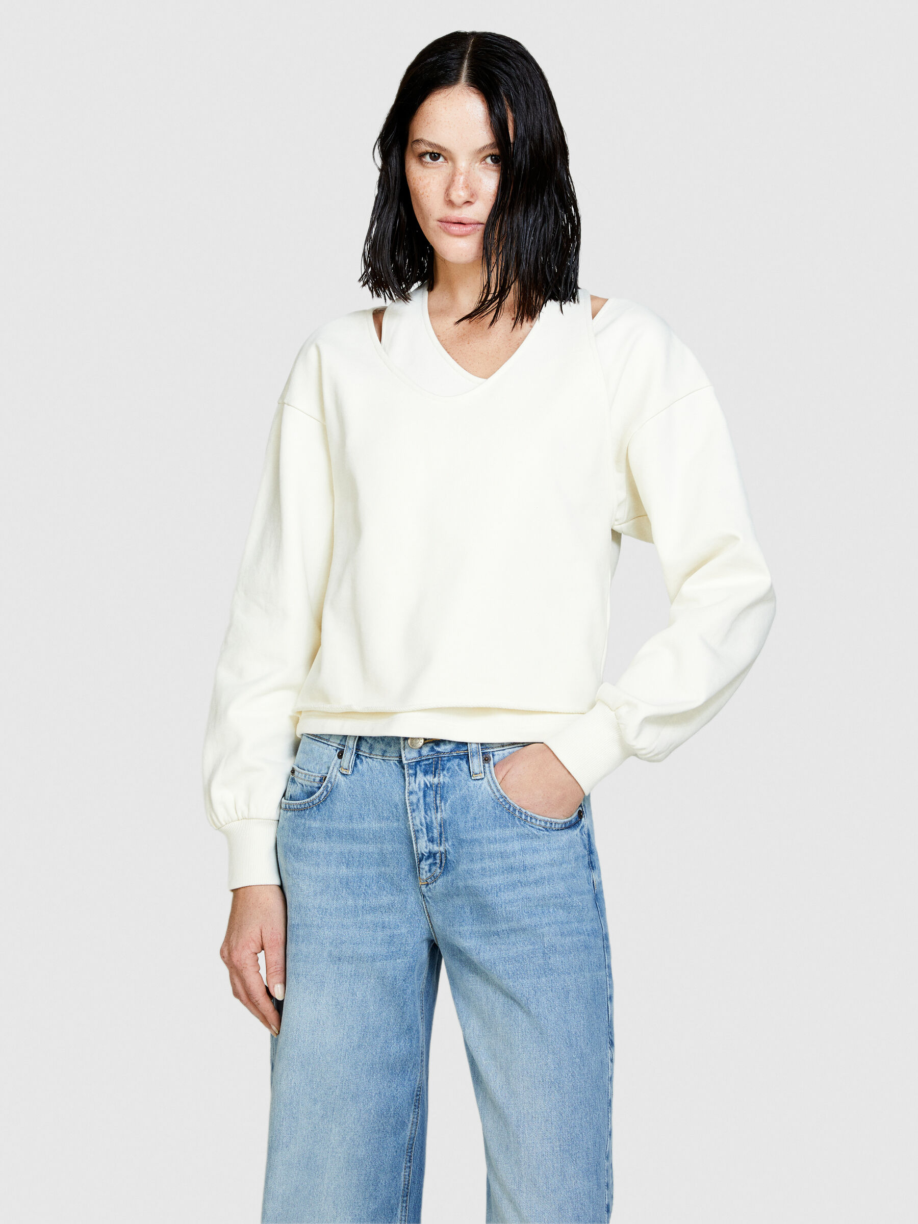 Felpa con spalle scoperte store