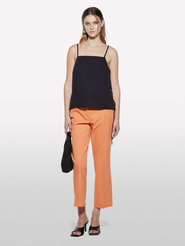 Top nero con laccetti Top nero con laccetti - top da donna | Sisley