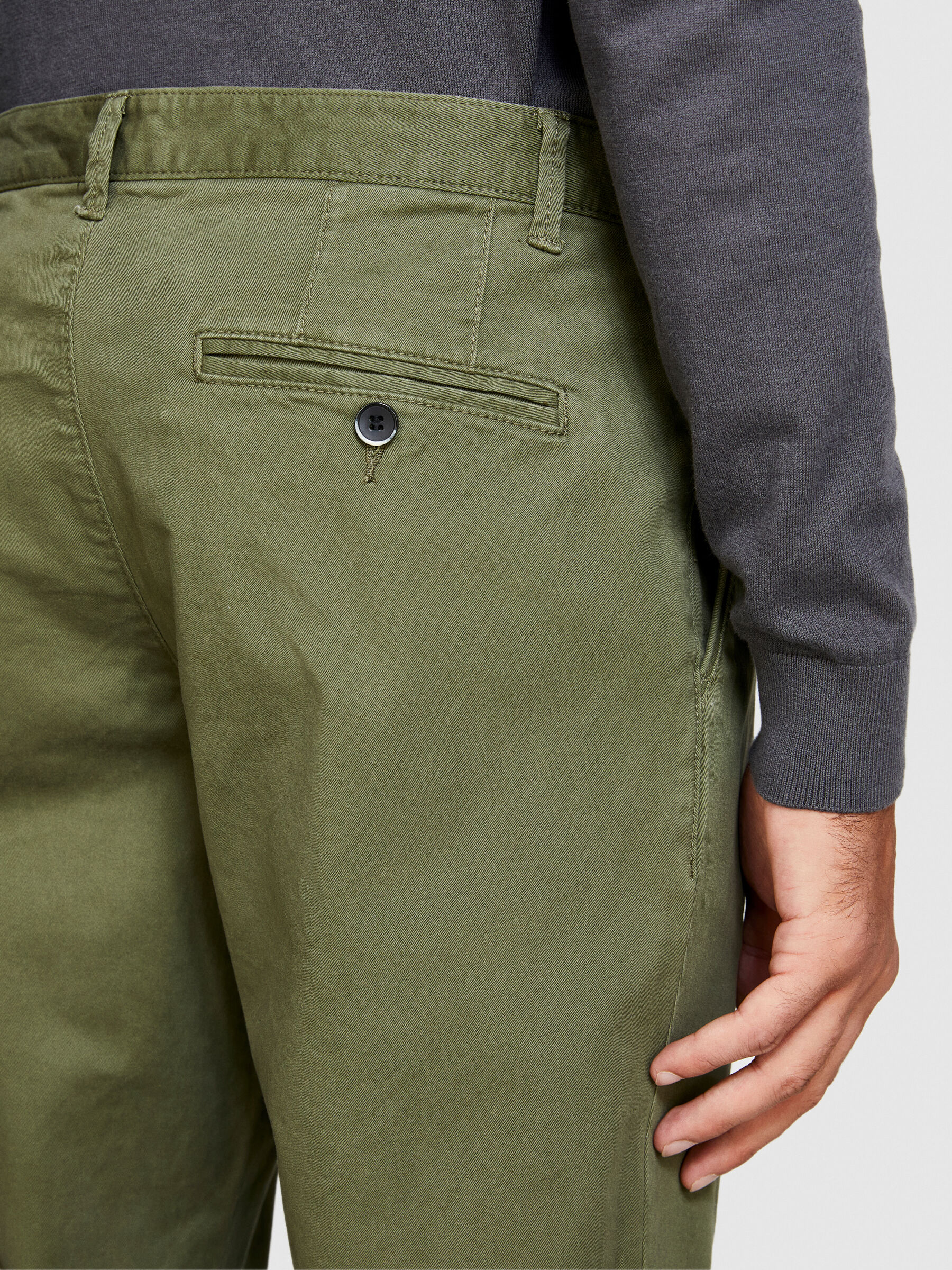 Pantaloni slim fit Verde Militare Uomo Sisley
