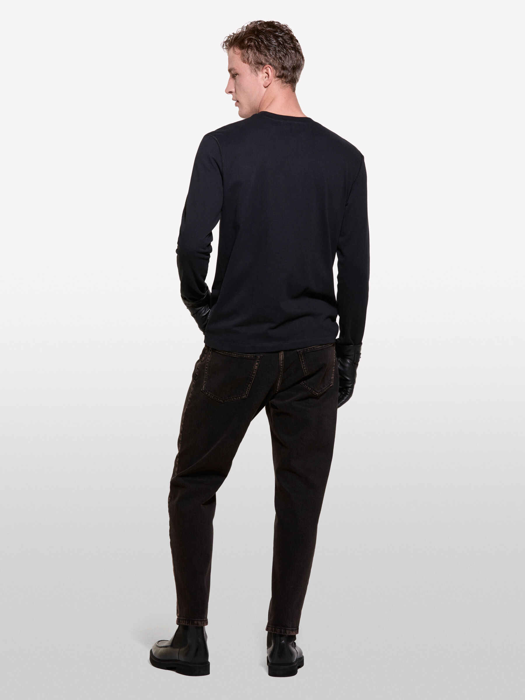 T-SHIRT M/L Uomo image number null