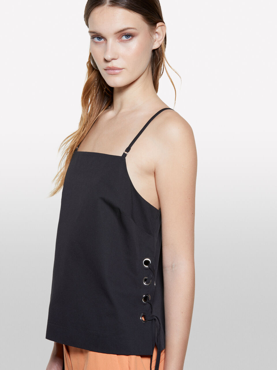 TOP Donna image number null