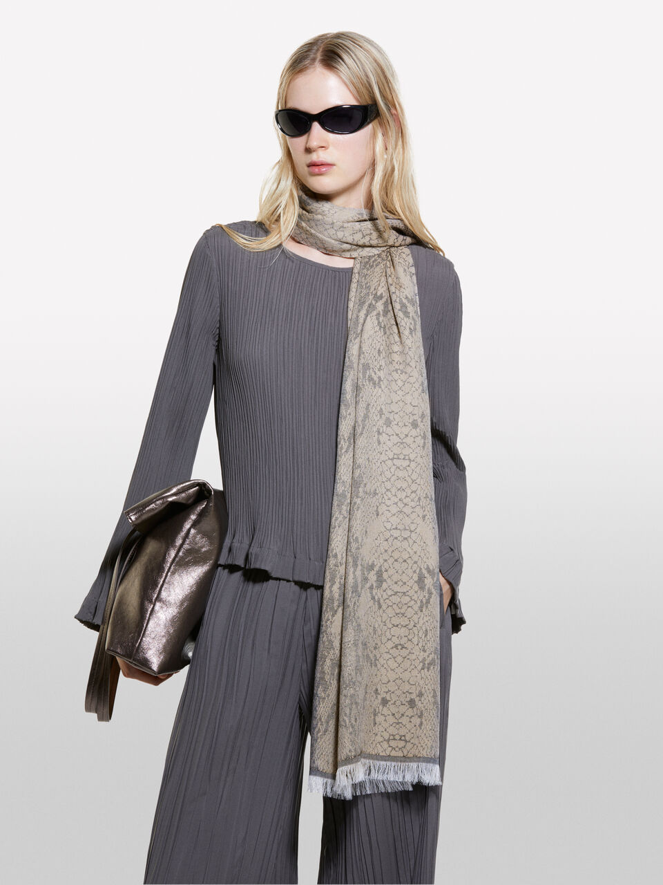 SCIARPA Donna image number null