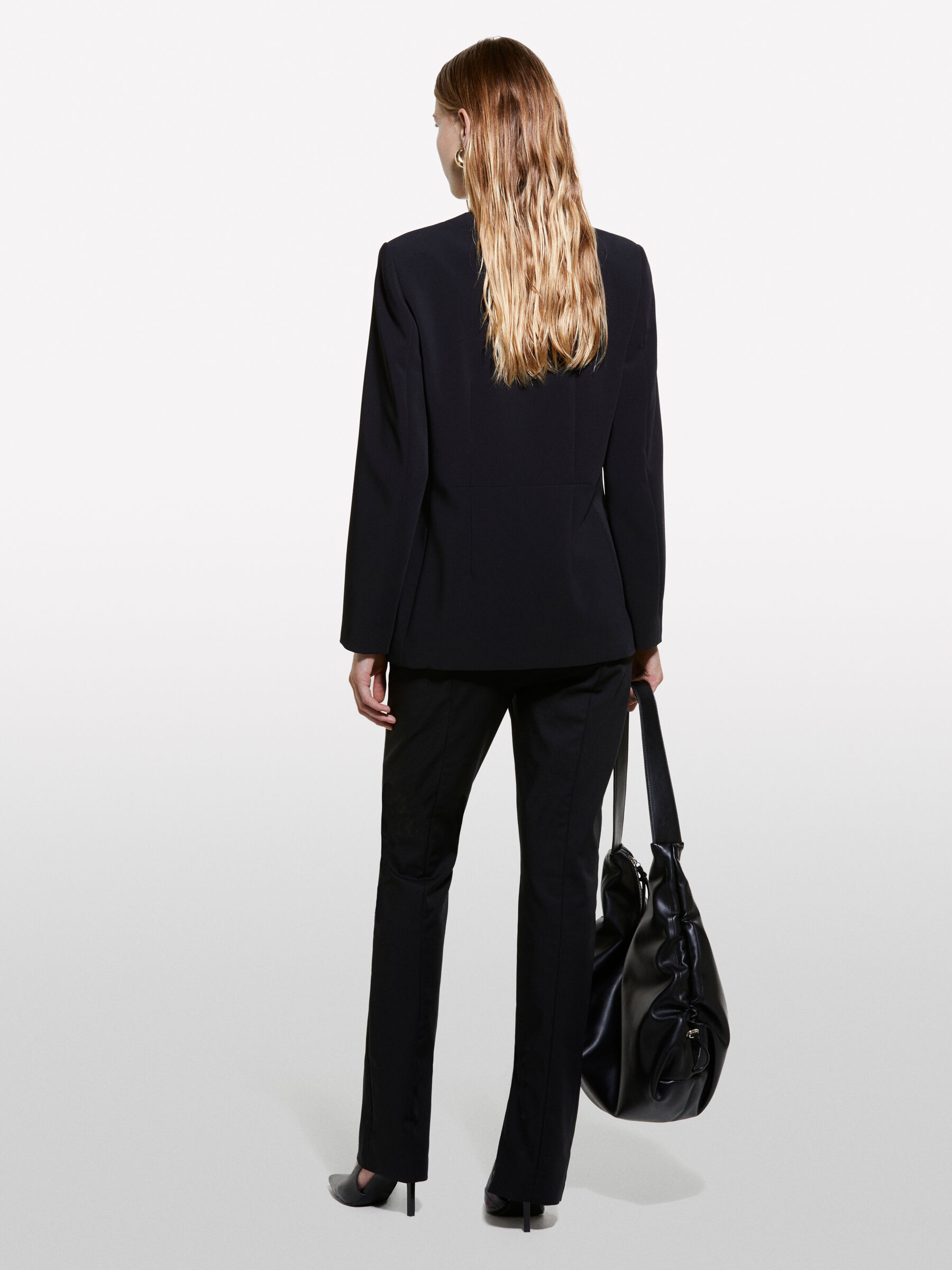 GIACCA Donna image number null