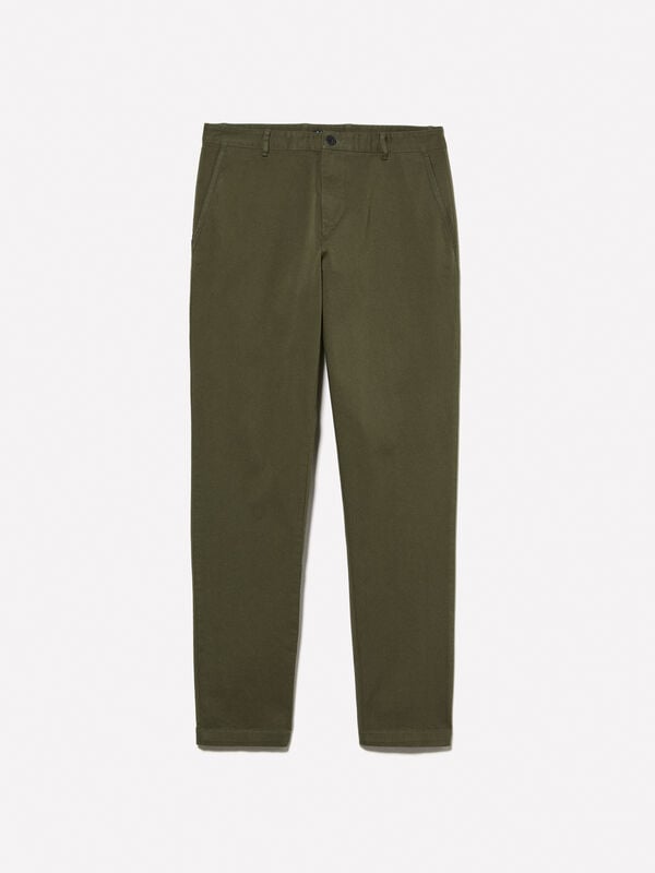 Pantaloni chino slim fit verde militare Pantaloni chino slim fit verde militare - pantaloni chino da uomo | Sisley