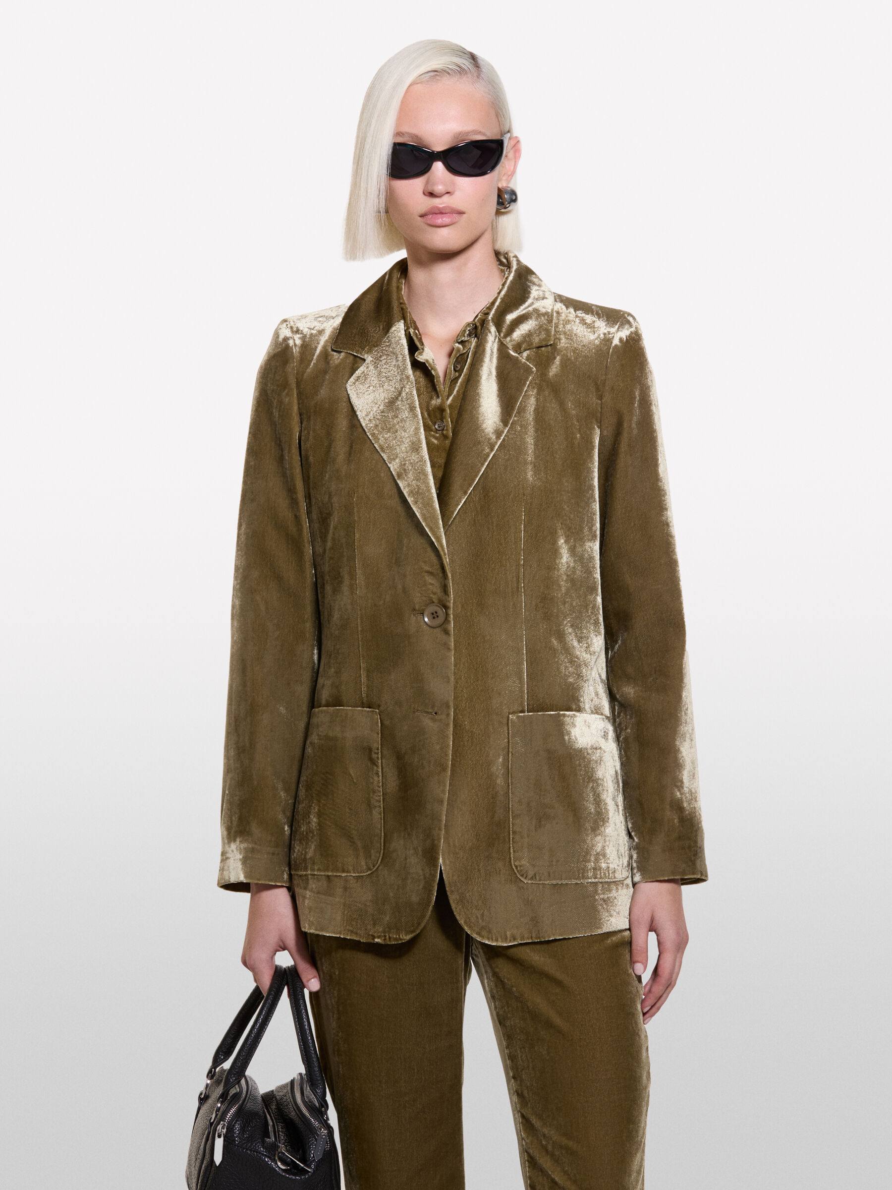 GIACCA Donna image number null