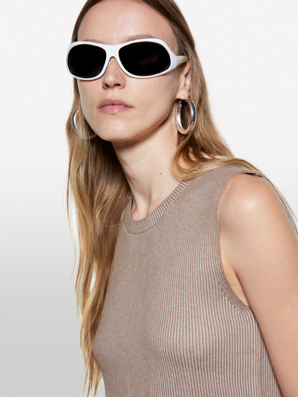 TOP Donna image number null