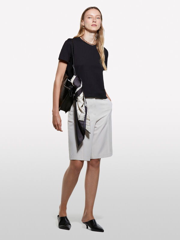T-shirt boxy fit nera - t-shirt a manica corta da donna | Sisley