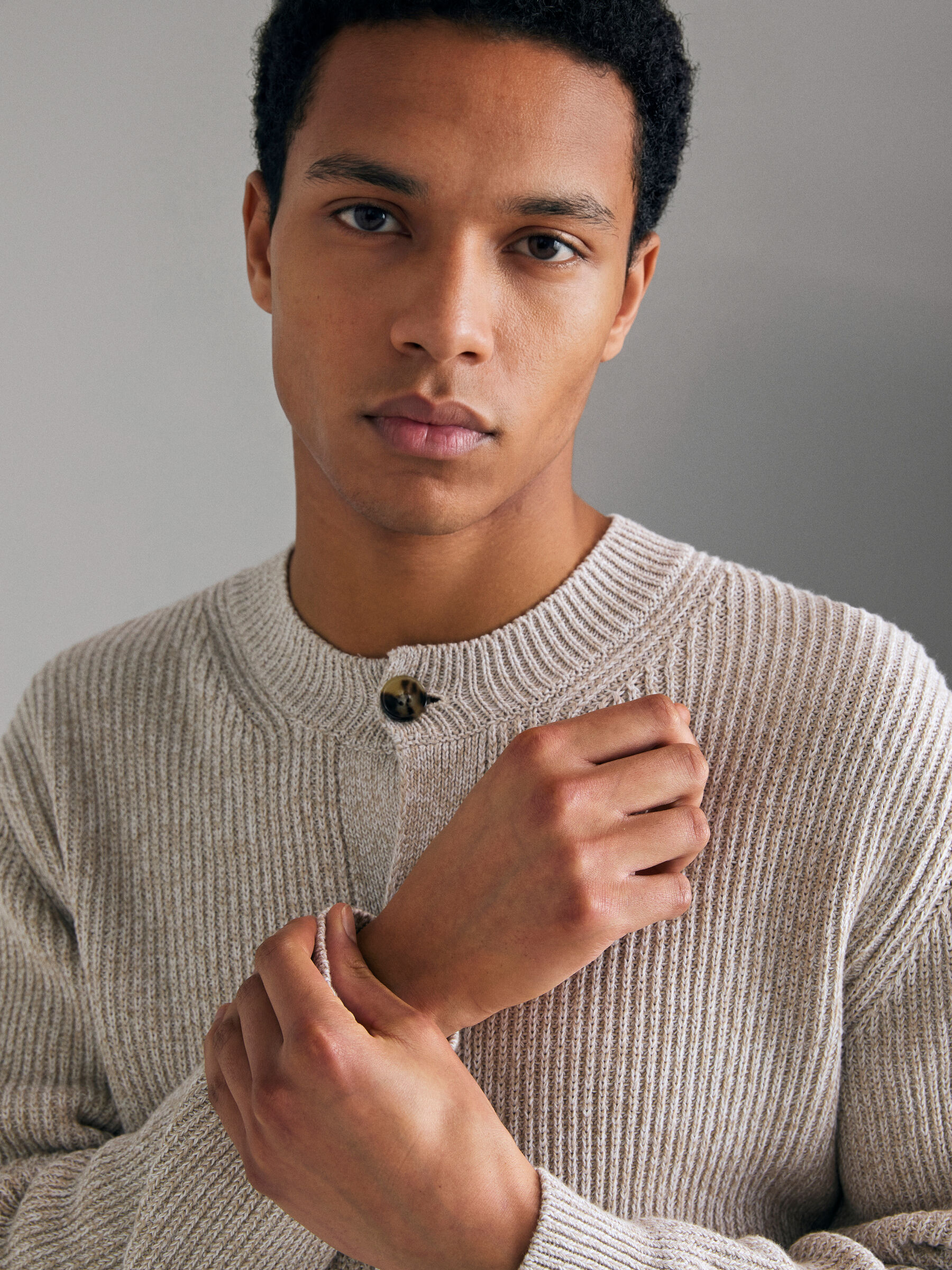 MAGLIA COREANA M/L Uomo image number null