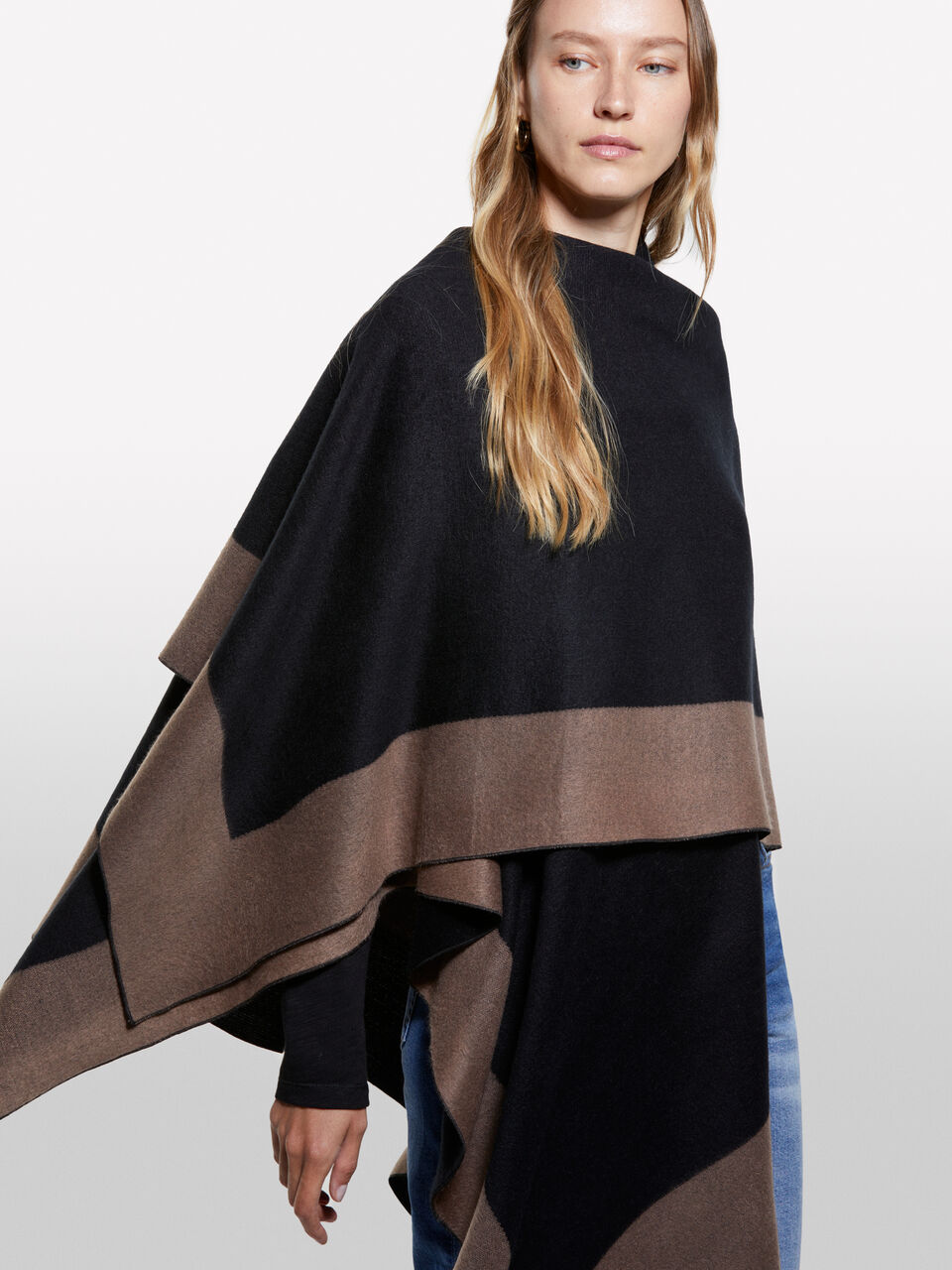 MANTELLA Donna image number null