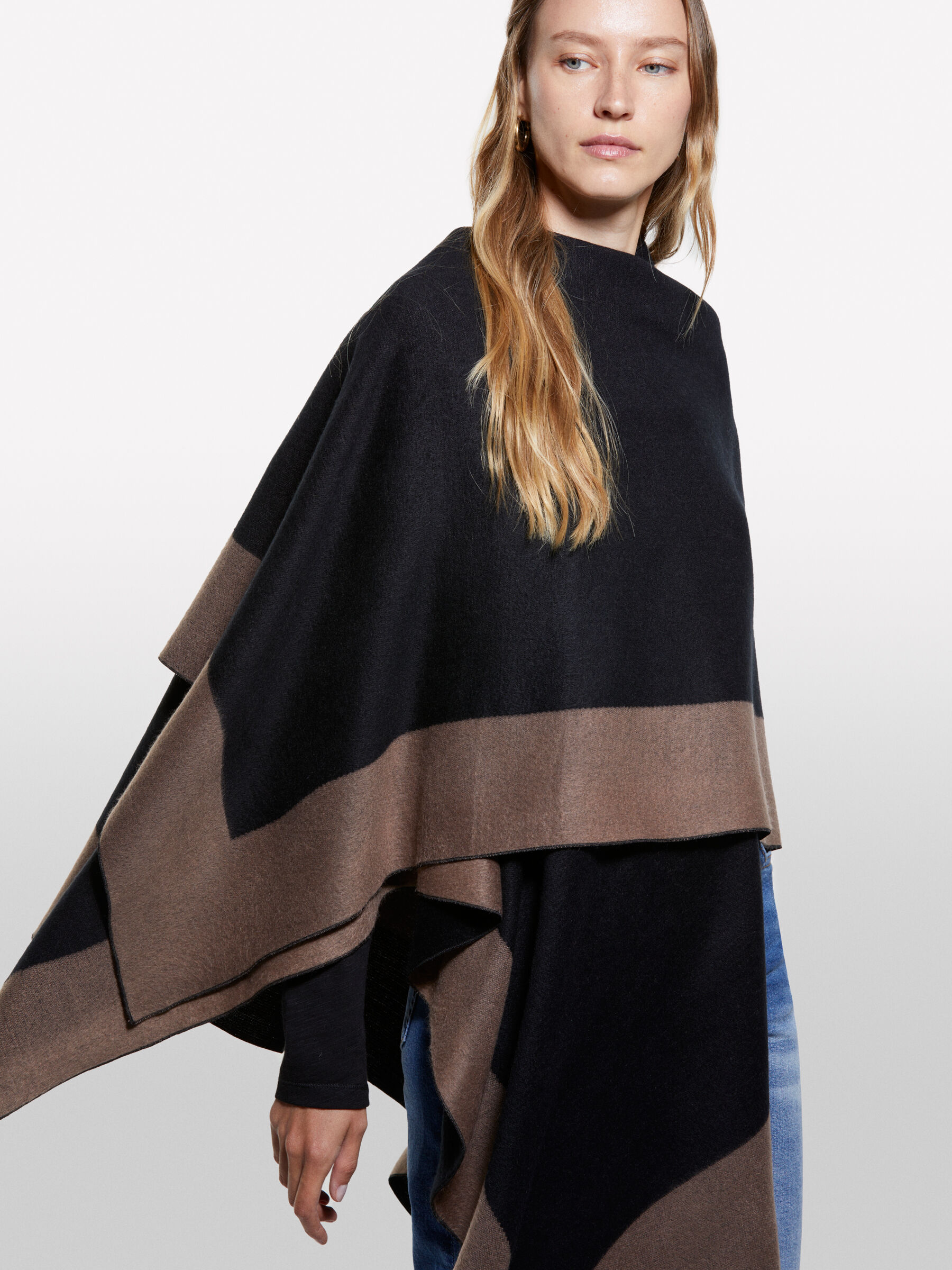 MANTELLA Donna image number null